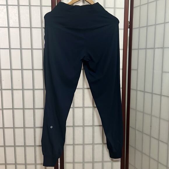 LULULEMON ATHLETICA ON THE GO INKWELL DRAWSTRING‎ JOGGER SIZE 4 - Picture 2 of 8